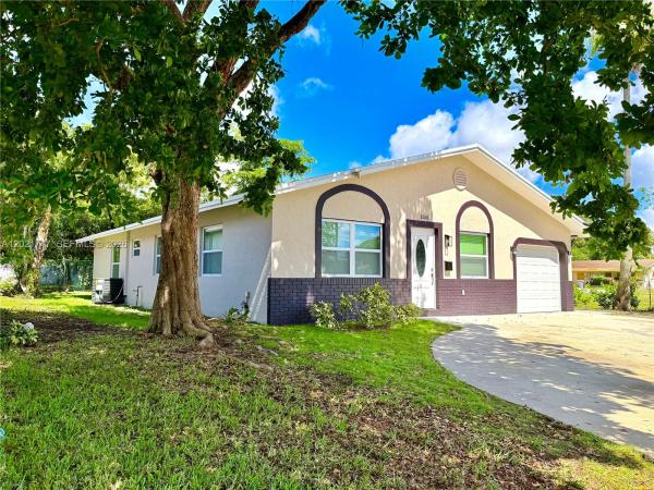 Sanders Park, 1555 NW 6th Ave, Pompano Beach, Florida 33060, image 1