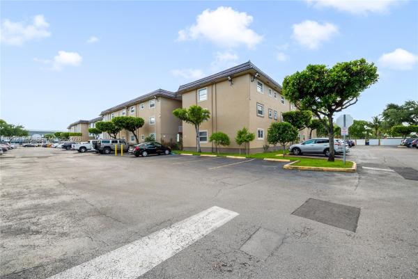 Hialeah, Florida 33012, image 1