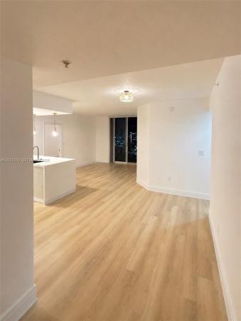 1800 Biscayne Plaza, 275 NE 18th St #910, Miami, Florida 33132, image 2