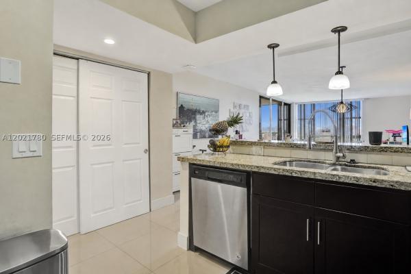 Coronado Tower 1, 20335 W Country Club Dr #809, Aventura, Florida 33180, image 1