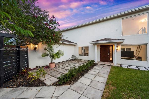 Bossert Isles, 1617 SW 17th Ave, Fort Lauderdale, Florida 33312, image 2