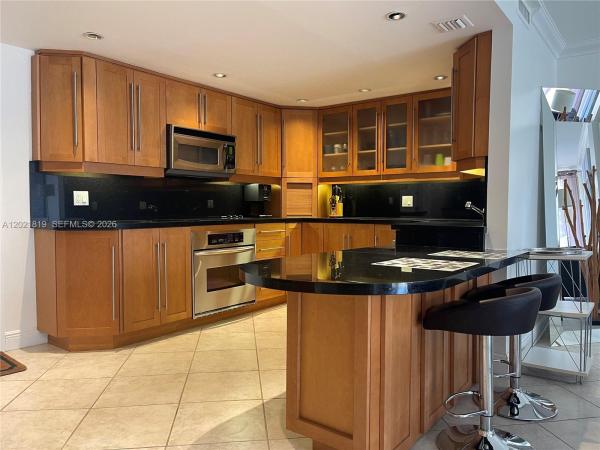 Commodore Club South, 199 Ocean Lane Dr #413, Key Biscayne, Florida 33149, image 1