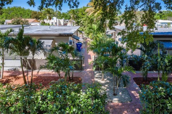 Hollywood South Side, 1925 Dewey St #1-4, Hollywood, Florida 33020, image 2