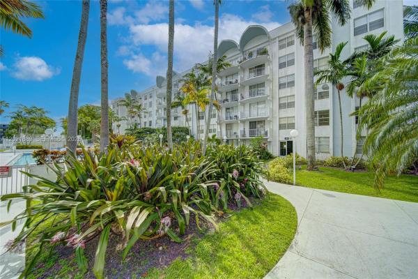 494 NW 165th Street Rd #C-205, Unincorporated Dade County, Florida 33169, image 1
