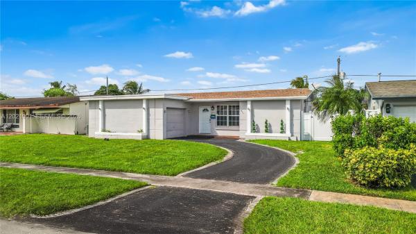 Sunrise Golf Village, 8531 NW 25th St, Sunrise, Florida 33322, image 3
