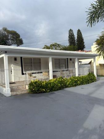 Holleman Manor, 1945 NW 33rd St #1, Miami, Florida 33142, image 1