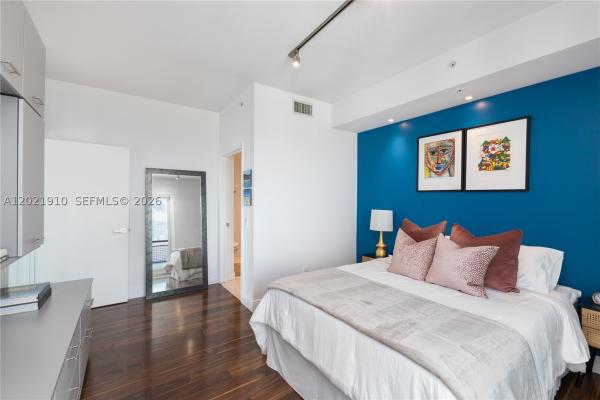 Infinity At Brickell, 60 SW 13th St #4613, Miami, Florida 33130, image 2