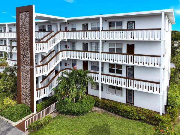 Harwood, 4052 E Harwood E #4052, Deerfield Beach, Florida 33442, image 2