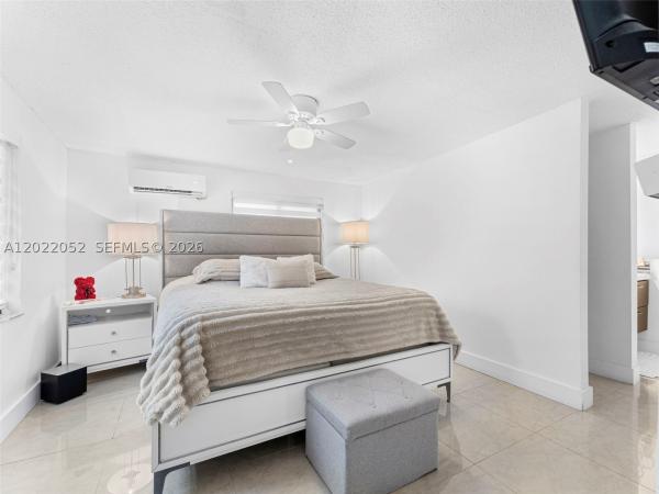 1752 NW 108th St, Unincorporated Dade County, Florida 33167, image 2