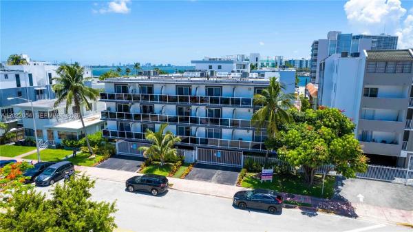 Isle Of Normandy, 1986 Biarritz Dr #101, Miami Beach, Florida 33141, image 1