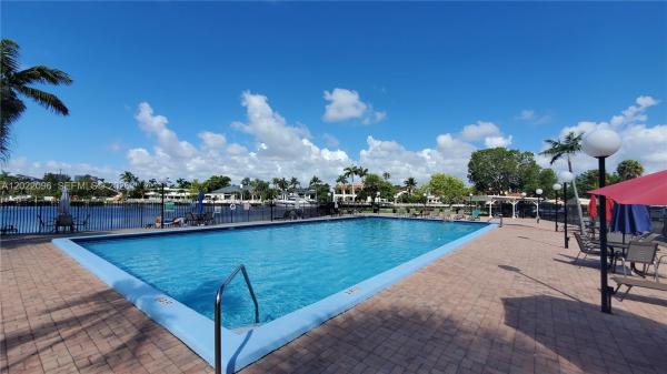De Soto Park South, 801 Three Islands Blvd #109, Hallandale Beach, Florida 33009, image 1