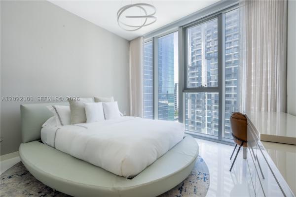 300 Biscayne Boulevard Way #2203C, Miami, Florida 33131, image 1