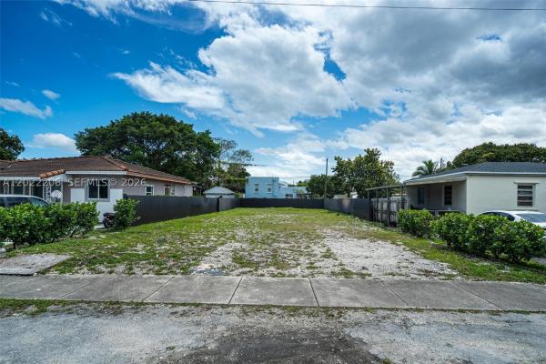 McAllister Terrace, 3056 SW 13th St, Miami, Florida 33145, image 3