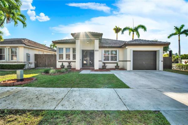 8357 SW 162nd Ct, Unincorporated Dade County, Florida 33193, image 1
