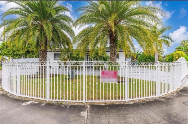 11500 SW 185th Ter, Unincorporated Dade County, Florida 33157, image 1