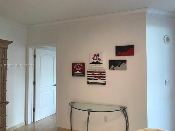 The Cosmopolitan Residences On South Beach, 110 Washington Ave #1614, Miami Beach, Florida 33139, image 1