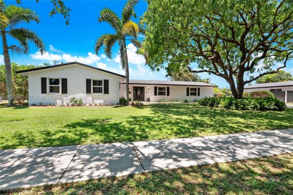 Coral Reef Estates, 15700 SW 87th Ave, Palmetto Bay, Florida 33157, image 1