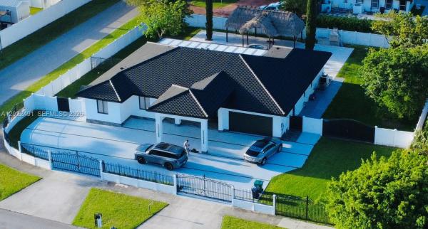 13430 SW 192nd St, Unincorporated Dade County, Florida 33177, image 1