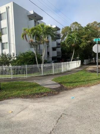 Arch Creek Landing, 1090 NE 129th St #202, North Miami, Florida 33161, image 2