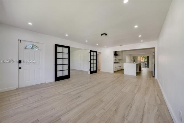 Hallandale Beach No HOA, 716 SW 5th Ave, Hallandale Beach, Florida 33009, image 1