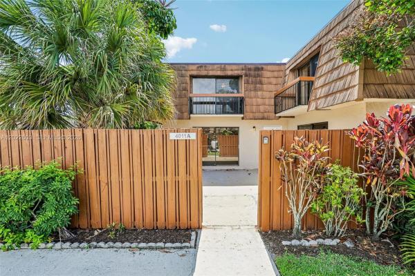 Lake Colony, 4011 Palm Bay Cir #A, West Palm Beach, Florida 33406, image 1