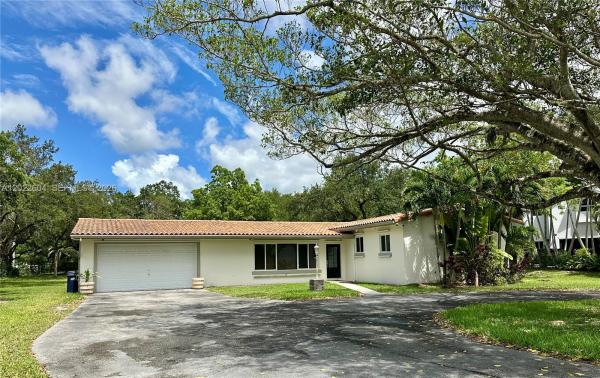 6801 SW 102nd Ave, Unincorporated Dade County, Florida 33173, image 1