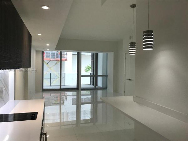 Paramount Miami Worldcenter, 851 NE 1st Ave #207, Miami, Florida 33132, image 1