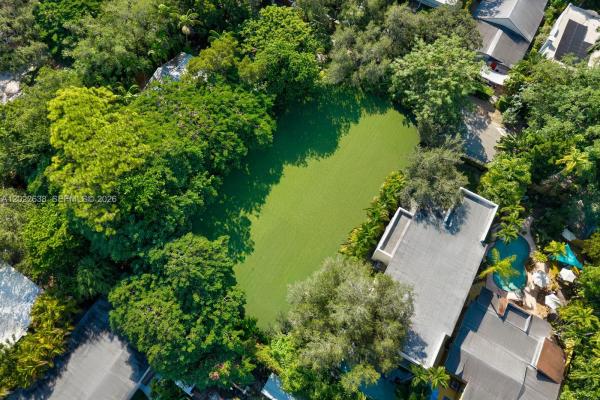 Douglas Circle, 3729 Kumquat Ave, Miami, Florida 33133, image 1