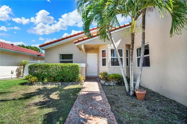 10813 SW 158th Ln, Unincorporated Dade County, Florida 33157, image 1