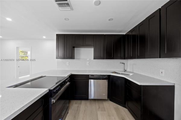 Collier City, 2608 NW 3rd St, Pompano Beach, Florida 33069, image 1