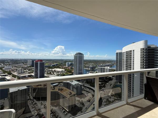 Beach Club 1, 1850 S Ocean Dr #4009, Hallandale Beach, Florida 33009, image 1