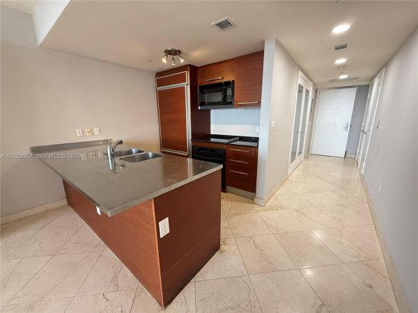 Beach Club 1, 1850 S Ocean Dr #4009, Hallandale Beach, Florida 33009, image 2