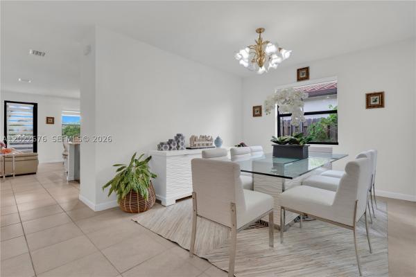 Kingman Commons, 2484 SE 1st St, Homestead, Florida 33033, image 2