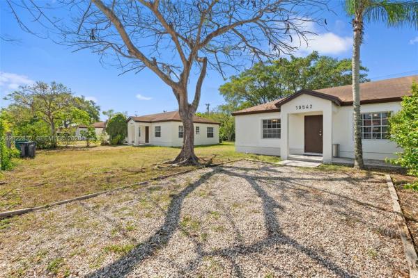 10634 SW 182nd St, Unincorporated Dade County, Florida 33157, image 1