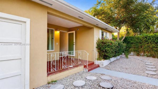 Torbertville, 2965 W Trade Ave, Miami, Florida 33133, image 1