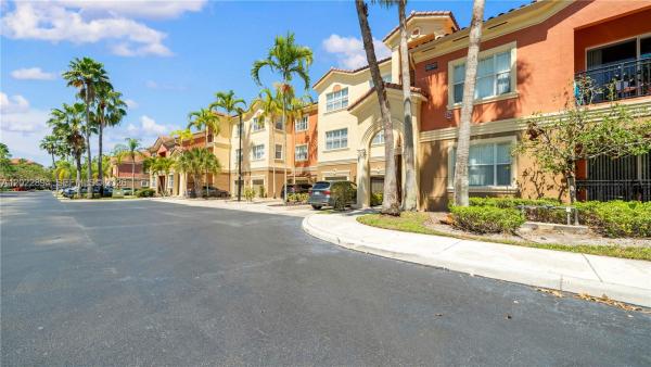 Villaggio, 4400 SW 160th Ave #1015, Miramar, Florida 33027, image 2