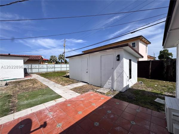 9310 SW 43rd St, Unincorporated Dade County, Florida 33165, image 2