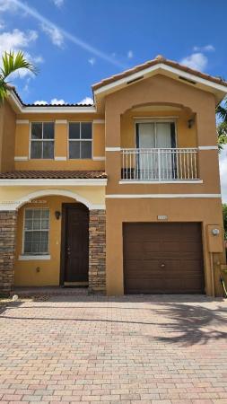 10201 NW 10th St, Unincorporated Dade County, Florida 33172, image 1