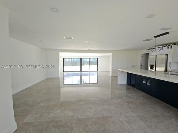 Cape Coral, 112 Bayshore Dr, Cape Coral, Florida 33904, image 2