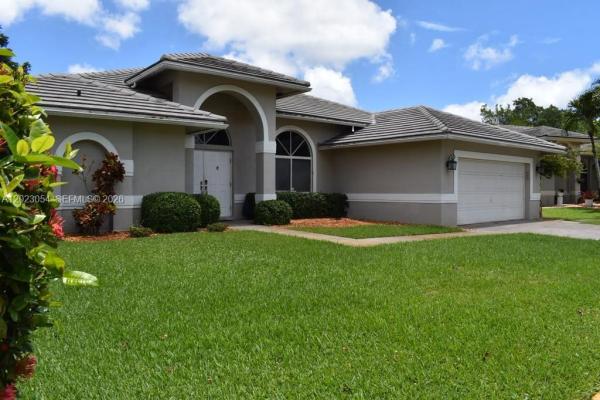Emerald Lake Estates At The Landings, 10205 SW 12th St, Pembroke Pines, Florida 33025, image 1