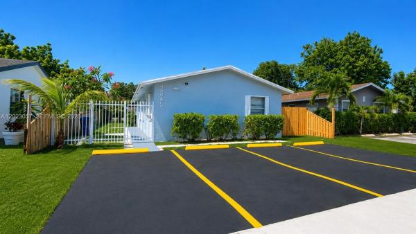 Washington Park, 2845 NW 13th Ct #1-2, Fort Lauderdale, Florida 33311, image 2