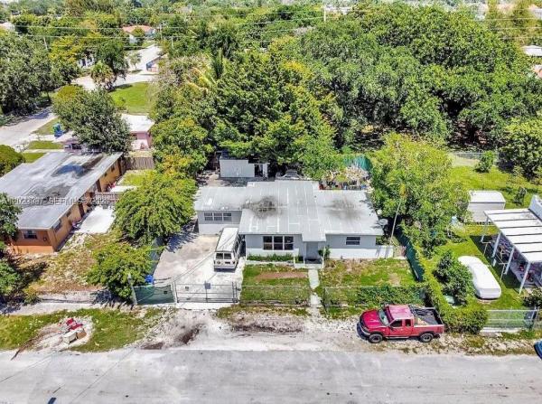 261 NW 73rd Ter, Miami, Florida 33150, image 2
