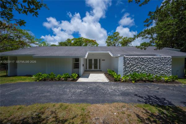 Pinecrest Residential, 13100 SW 81st Ave, Pinecrest, Florida 33156, image 1