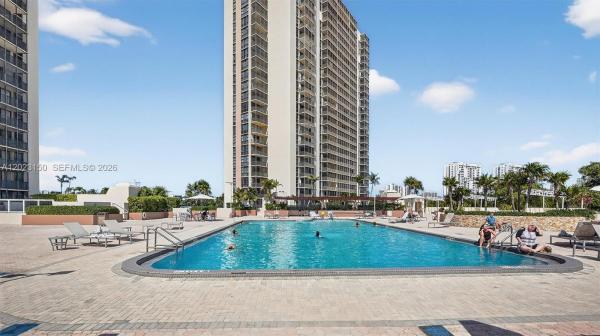 Coronado Tower 1, 20335 W Country Club Dr #502, Aventura, Florida 33180, image 1