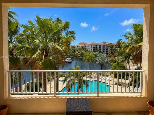 Resort Villa, 711 Crandon Blvd #402, Key Biscayne, Florida 33149, image 1
