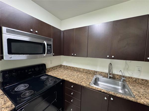 529 NE 62nd St #404, Miami, Florida 33138, image 2