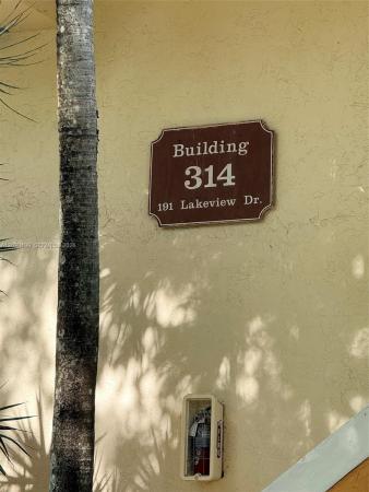 Racquet Club At Bonaventure, 191 Lakeview Dr #103, Weston, Florida 33326, image 2