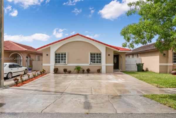 Napoles Homes, 3254 W 78th St, Hialeah, Florida 33018, image 1