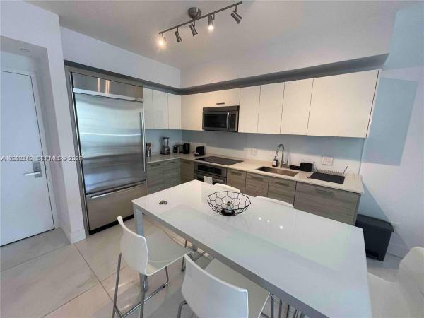 Brickell House, 1300 Brickell Bay Dr #2304, Miami, Florida 33131, image 1
