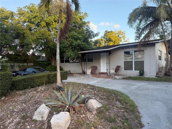 12430 SW 184th St, Unincorporated Dade County, Florida 33177, image 1
